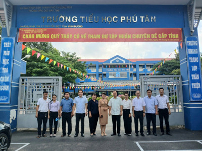 TRƯỜNG TIỂU HỌC PHÚ TÂN ĐÓN ĐOÀN LÃNH ĐẠO THÀNH PHỐ THỦ DẦU MỘT ĐẾN KIỂM TRA CÔNG TÁC CHUẨN BỊ CHO NĂM HỌC 2024 - 2025